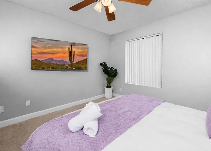 Apartment Modern 2br Escape Sleeps 7 Pools Gym & Fire Pit
